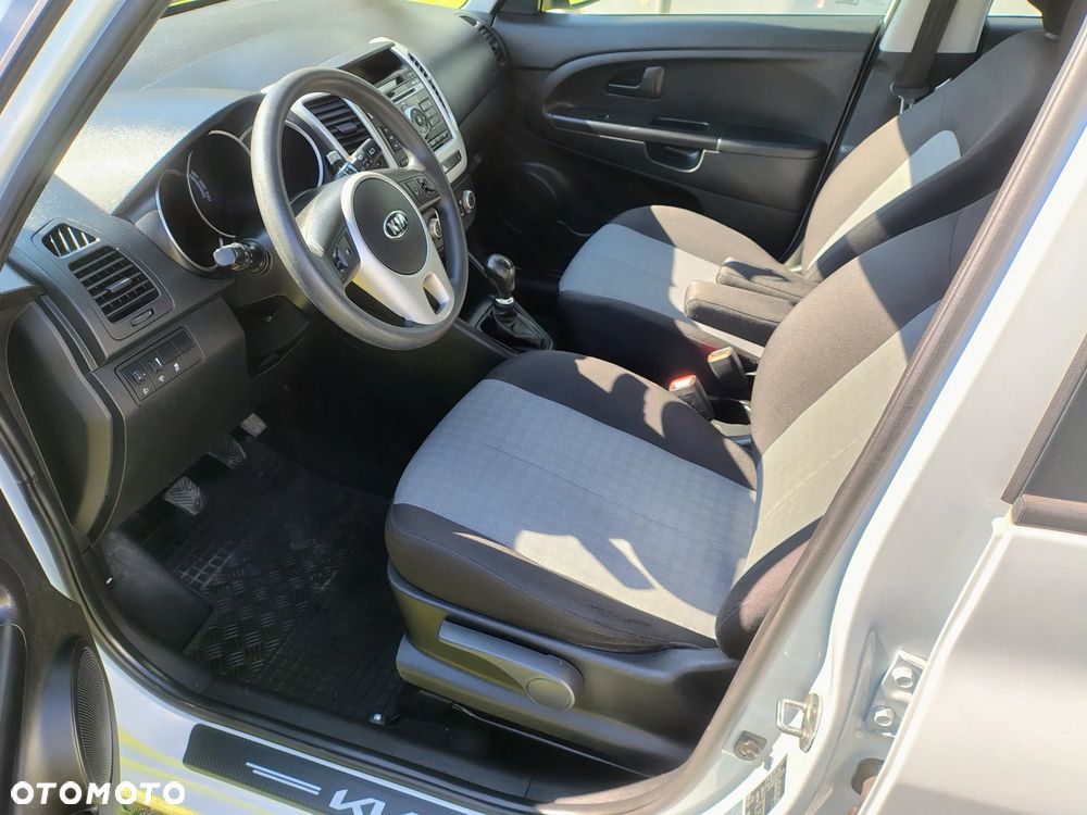 Kia Venga 1.4 CRDi S - 9