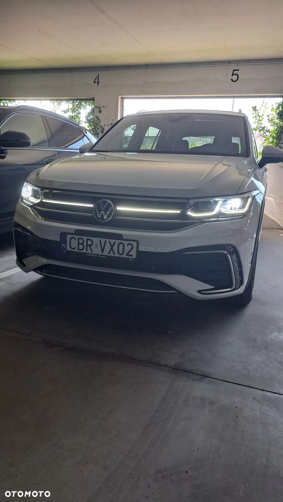 Volkswagen Tiguan Allspace - 15