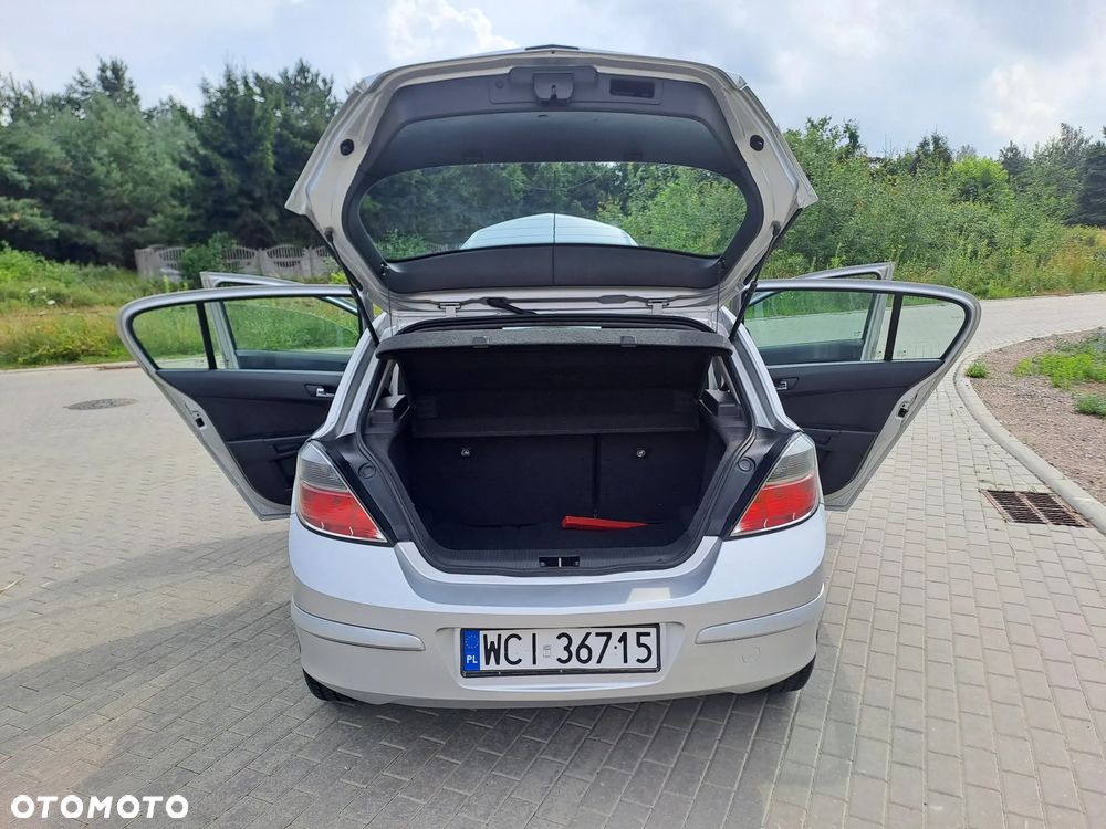 Opel Astra 1.6 Enjoy EU6 - 17