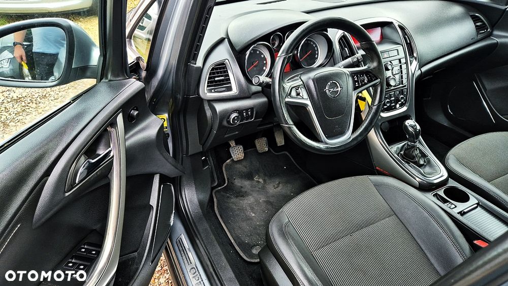Opel Astra 1.6 Cosmo - 29