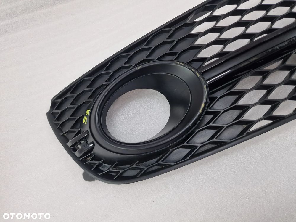 AUDI Q5 8R0 LIFT S-LINE LEWA KRATKA BOCZNA ZDERZAKA PRZEDNIEGO PRZÓD , NR 8R0807681R , NR AUKCJI D/97 - 10