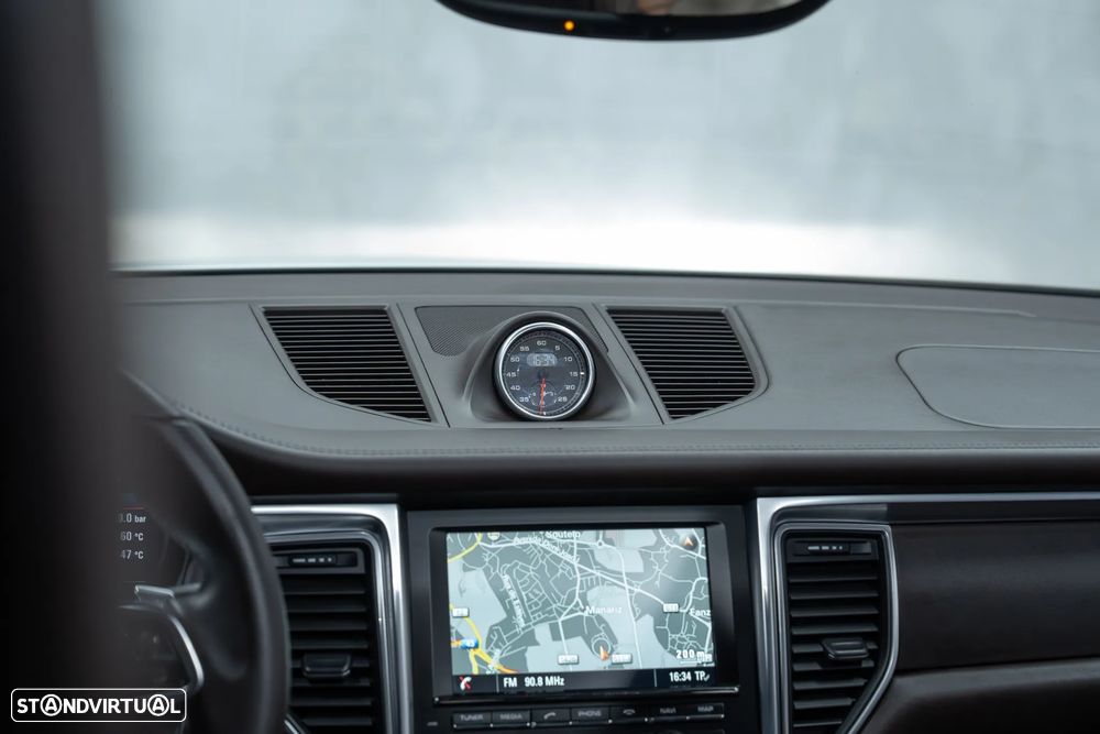 Porsche Macan Turbo PDK - 20