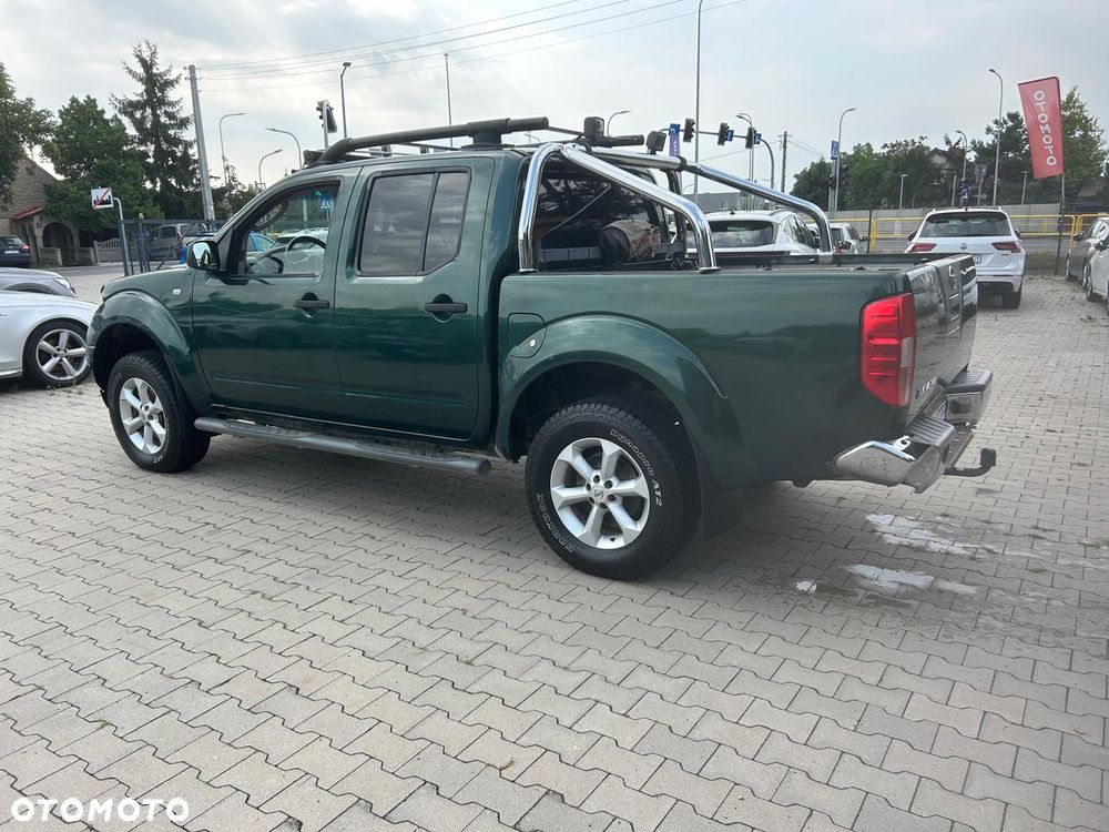 Nissan Navara 2.5 D SE - 9