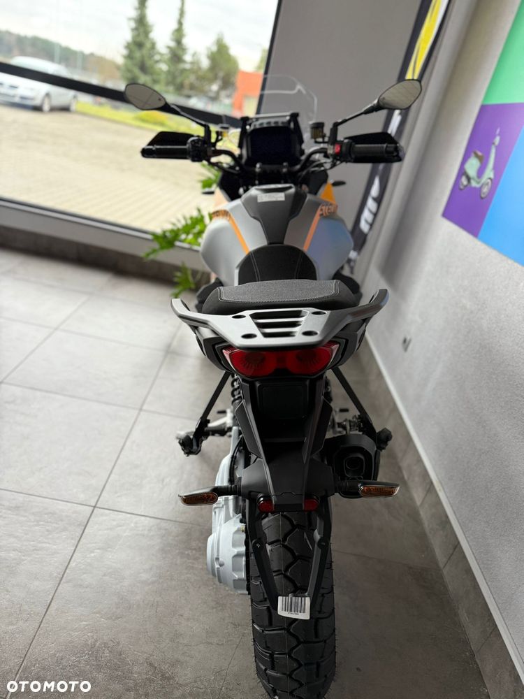 Moto Guzzi Stelvio - 12