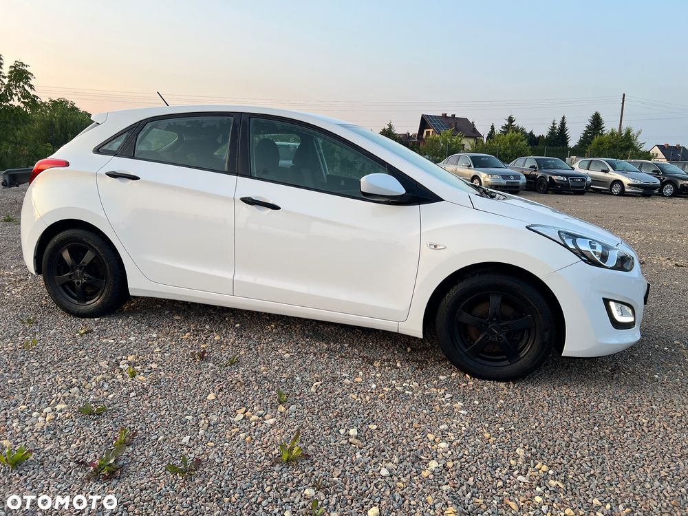 Hyundai i30 1.4 Classic - 12