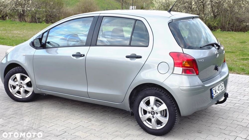 Toyota Yaris 1.33 Prestige - 24