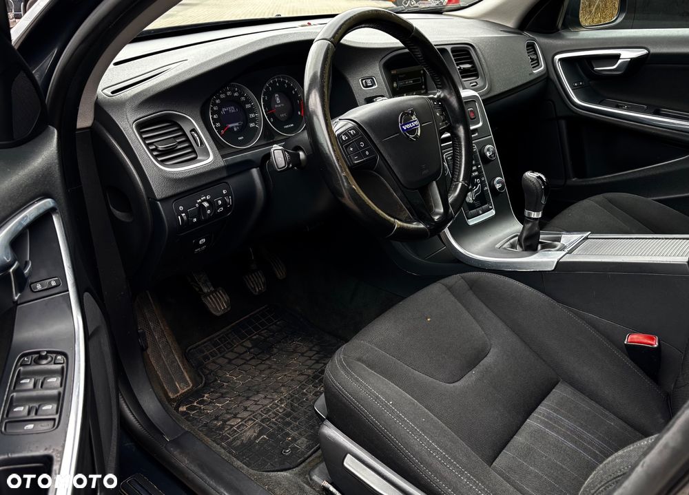 Volvo S60 T3 Kinetic - 5