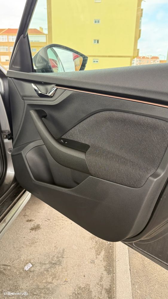 Skoda Kamiq 1.0 TSI Style - 37