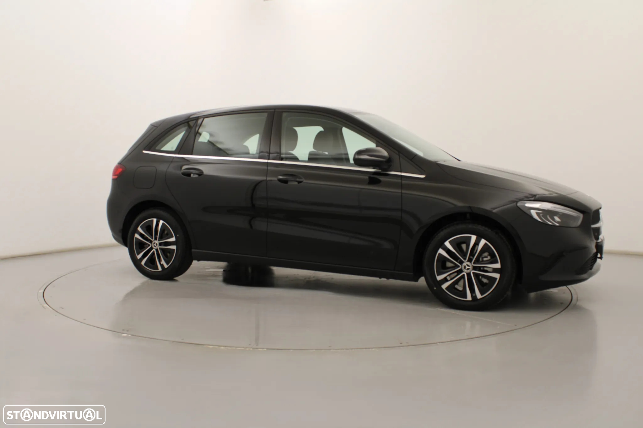 Mercedes-Benz B 250 e - 3