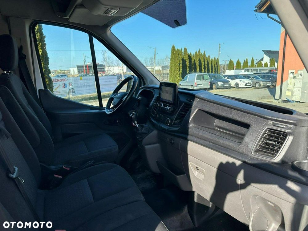 Ford Transit - 12