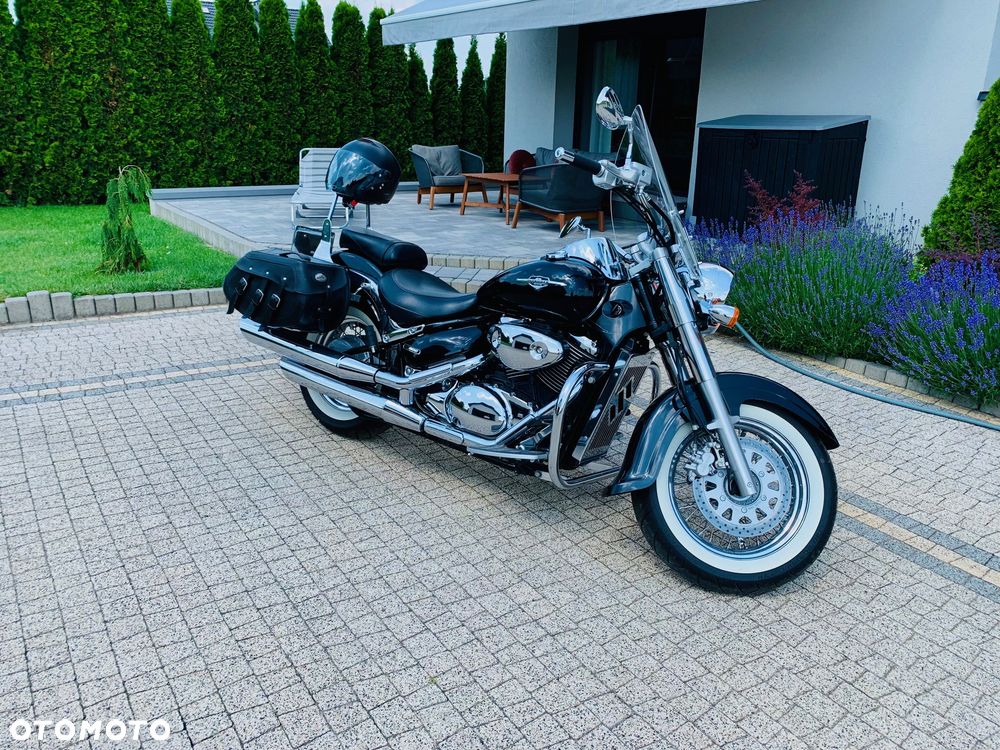 Suzuki Intruder