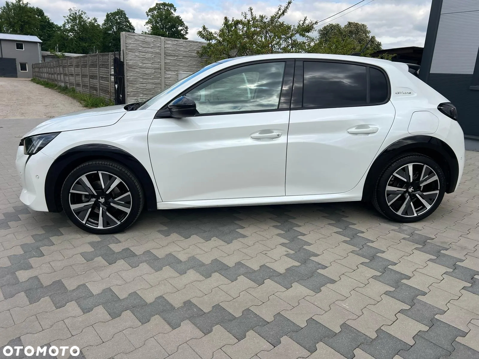 Peugeot 208 1.2 PureTech GT S&S - 2