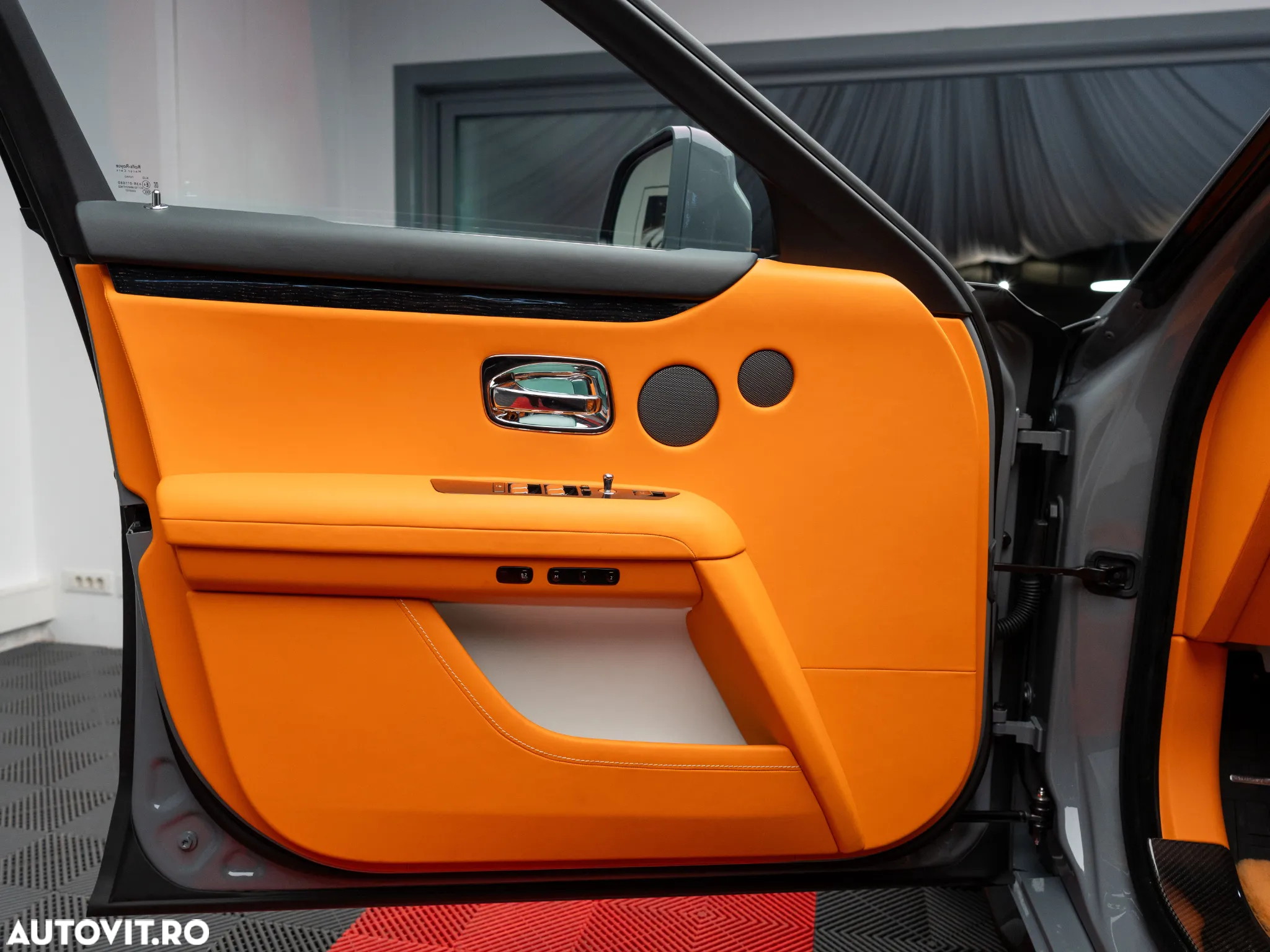 Rolls-Royce Ghost Standard - 10