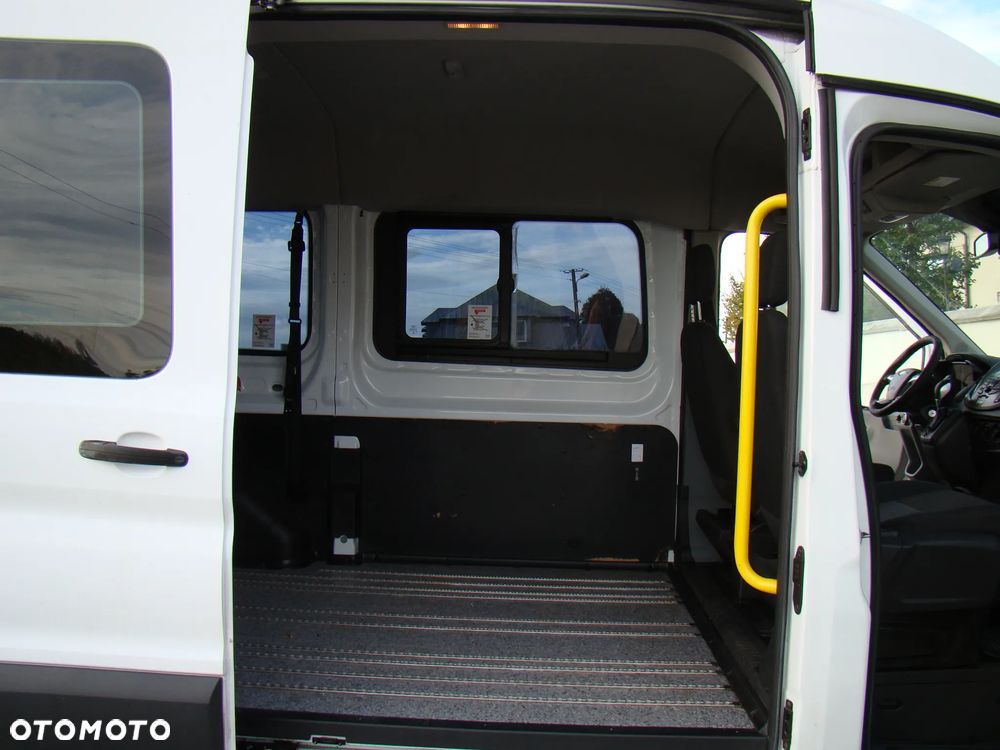 Ford Transit Kombi L3H2 Limited - 18