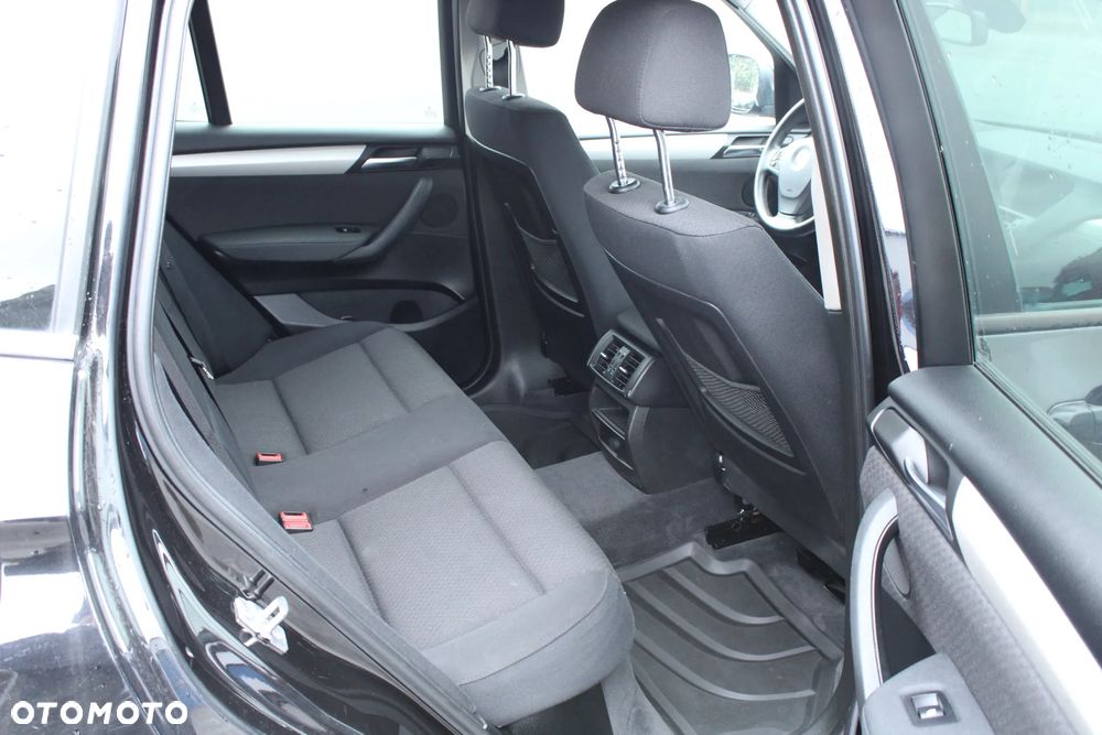 BMW X3 20i xDrive - 9