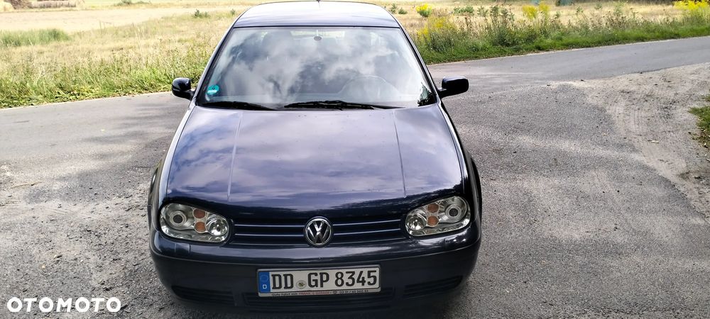 Volkswagen Golf 1.6 - 13