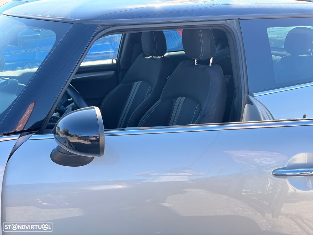 MINI 3 Portas Cooper D - 13