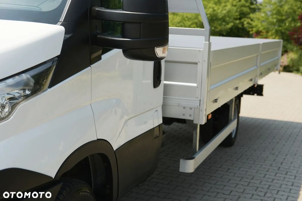 Iveco DMC 3500 kg/ DAILY/ 15 EP SKRZYNIA 615x245 cm/ NA PODUSZKACH/ KOŁA BLIŻNIACZE/3.0 HPi 150 KM/SALON POLSKA/PIERWSZY WŁAŚCIICIEL/ - 12