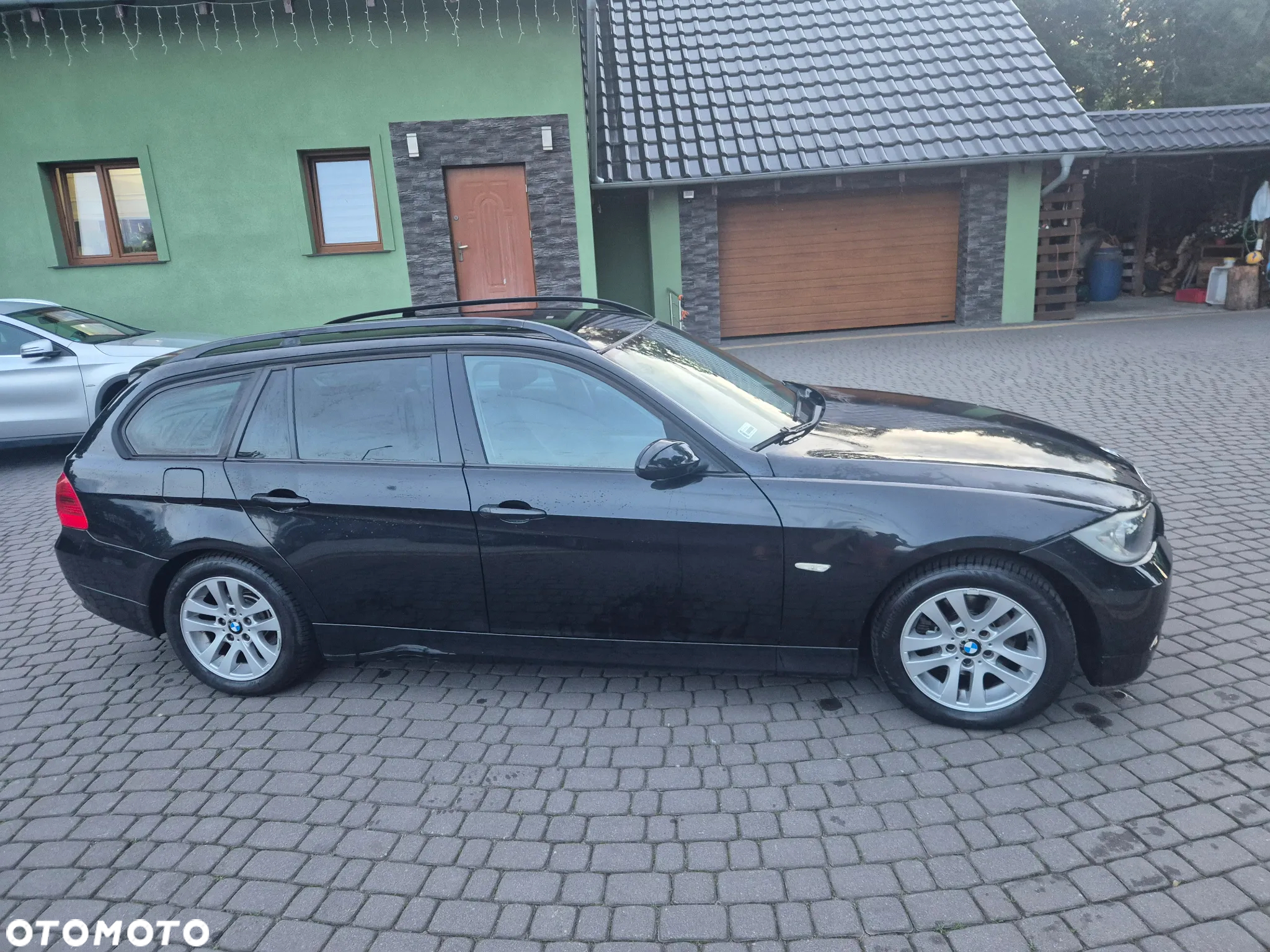 BMW Seria 3 320i - 10