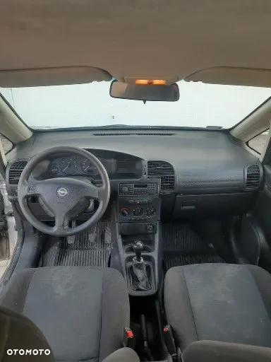 Opel Zafira - 8