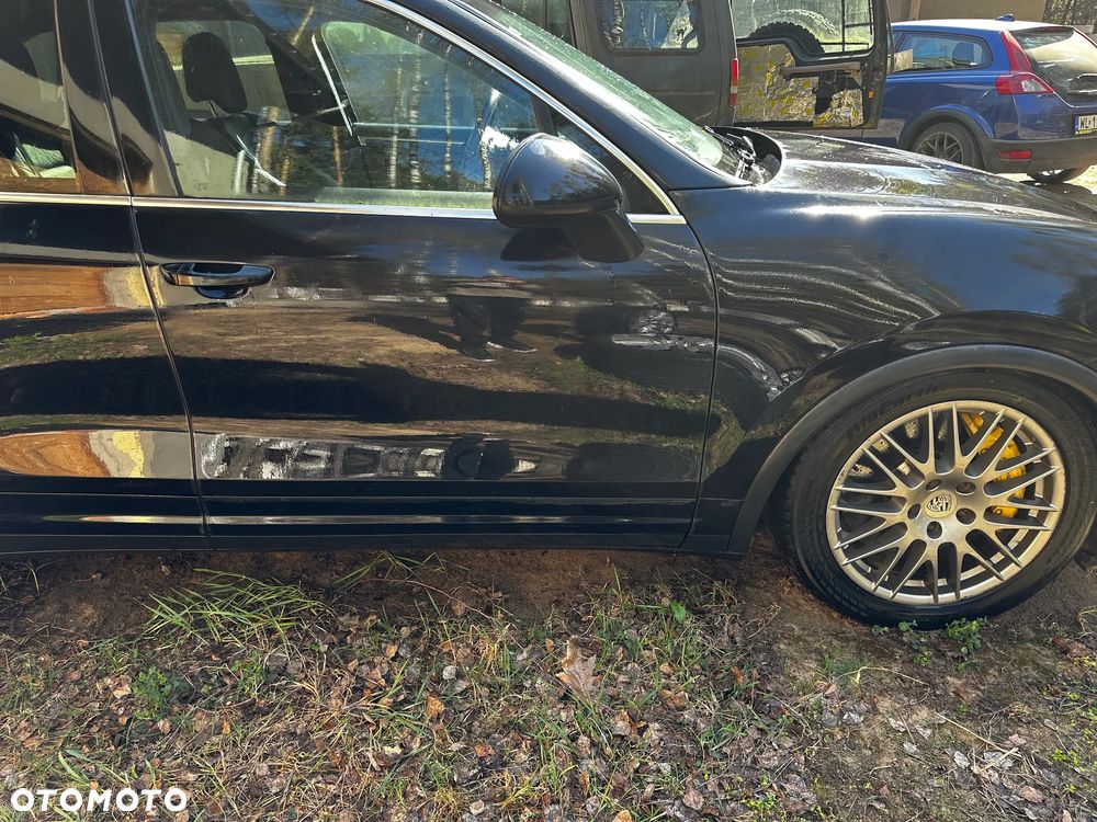 Porsche Cayenne Turbo - 3
