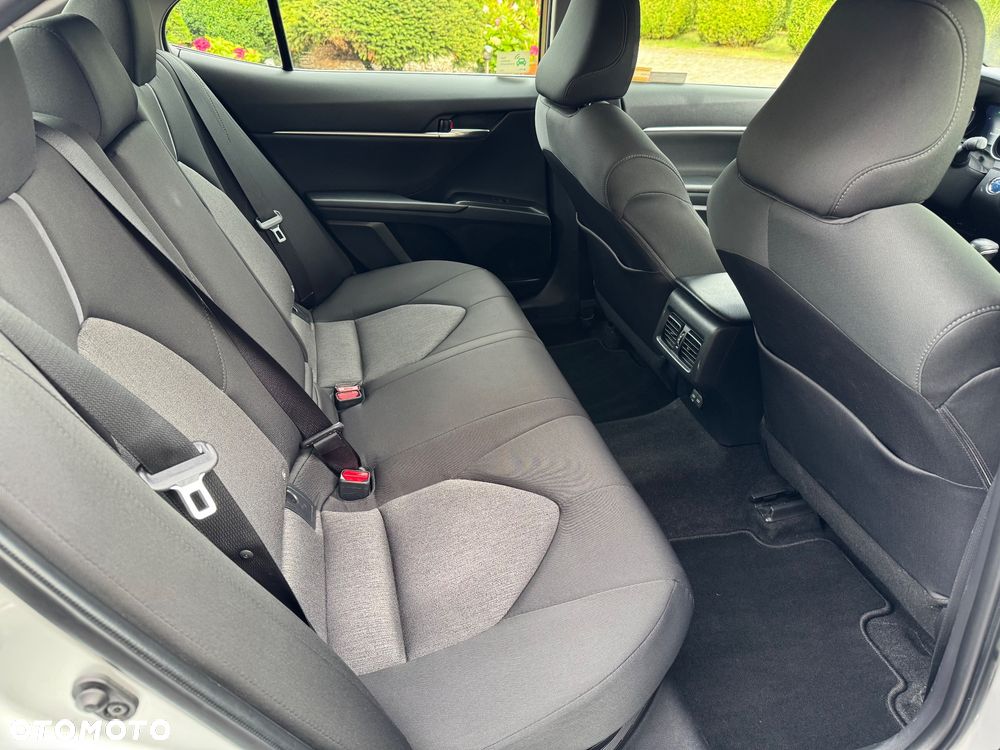 Toyota Camry 2.5 Hybrid Comfort CVT - 16