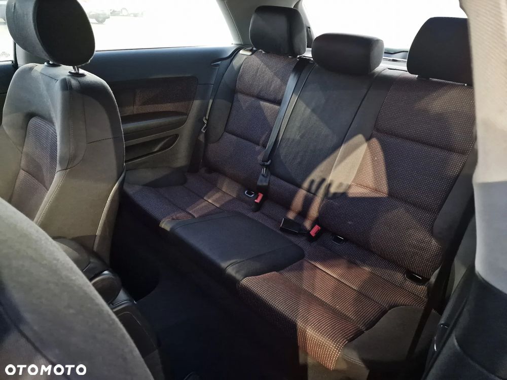 Audi A3 3-drzwiowe 1.6 Attraction - 10