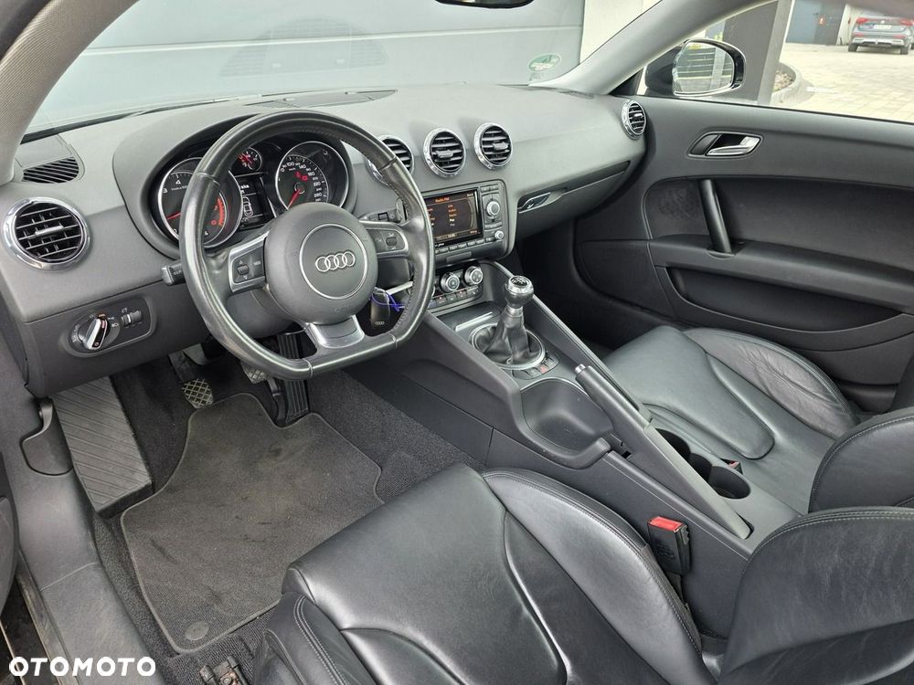 Audi TT Coupé - 16