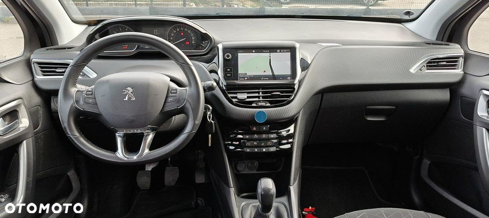 Peugeot 2008 1.2 Pure Tech GPF Style - 13