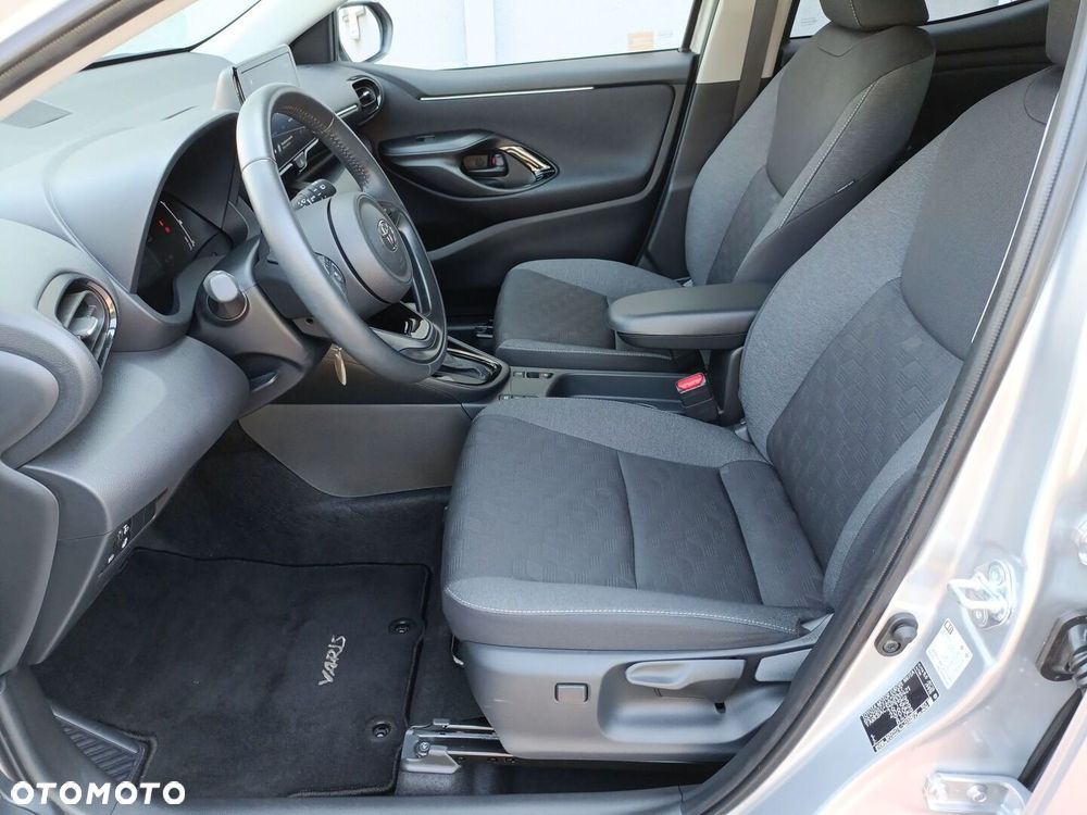 Toyota Yaris Hybrid 1.5 Style - 11