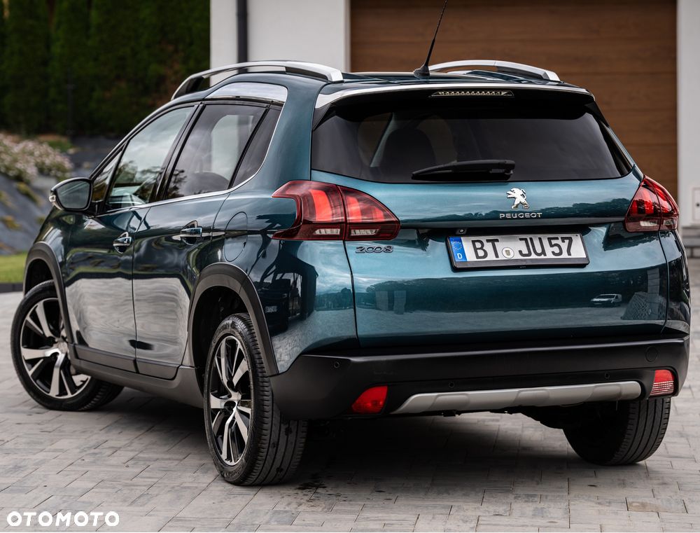 Peugeot 2008 1.2 Pure Tech Allure S&S - 15