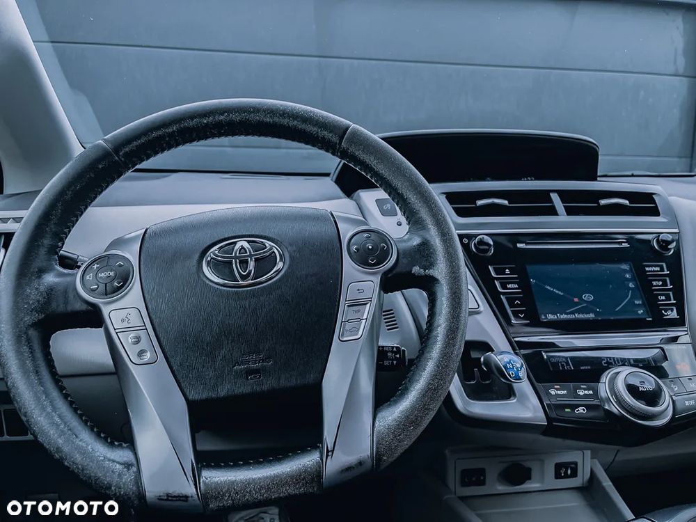 Toyota Prius+ - 16