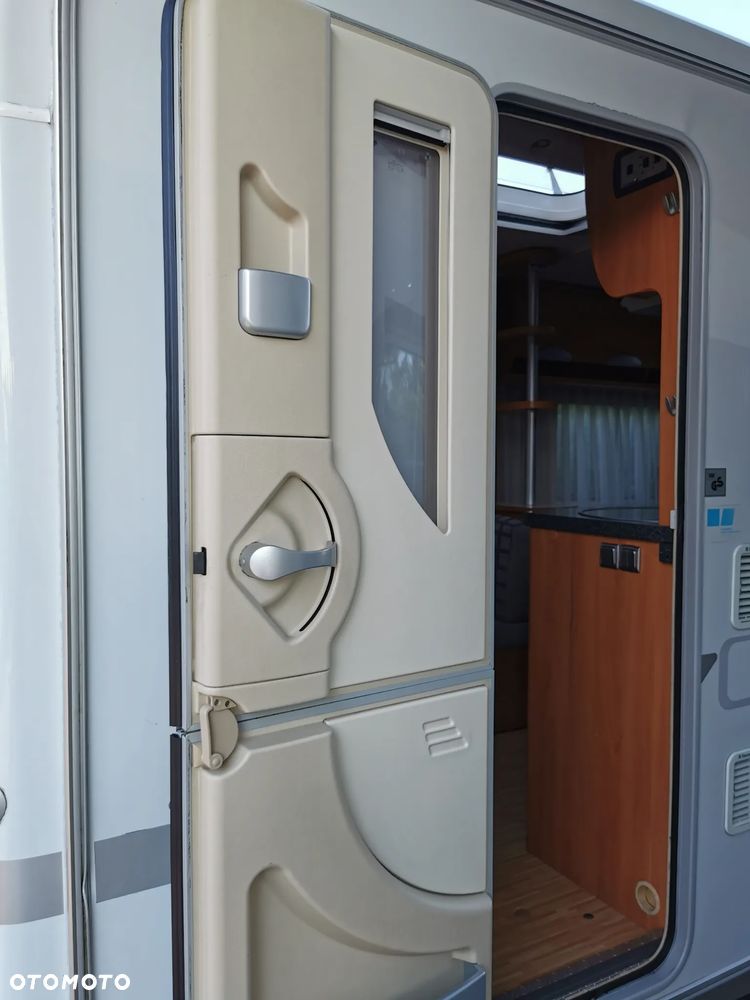 Hymer-Eriba Moving - 28