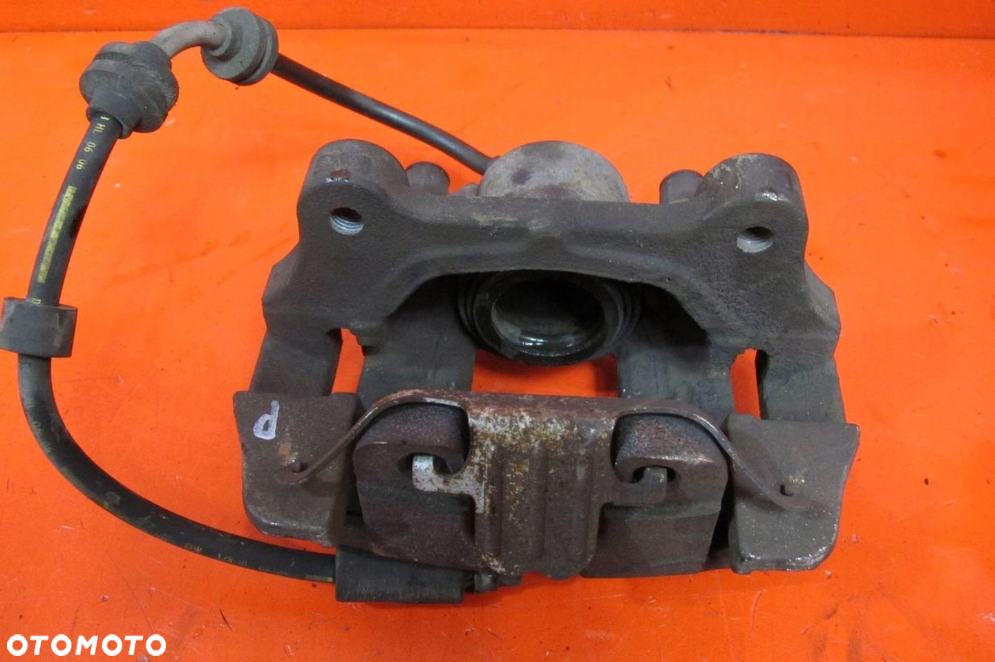 BMW 1 E87 3.0 i N52B30A E81 E89 ZACISK HAMULCOWY JARZMO PRAWY PRZÓD 54/24 - 5