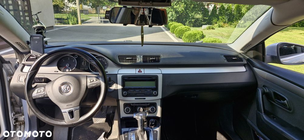 Volkswagen Passat 2.0 TDI Comfortline DSG - 9