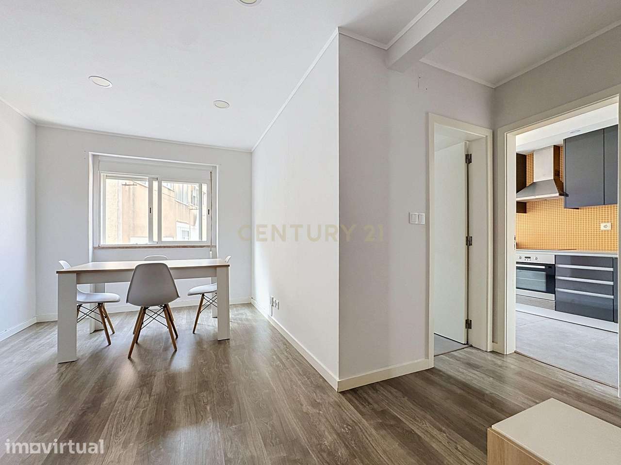 Apart. T3 remodelado em Paio Pires - Grande imagem: 4/23