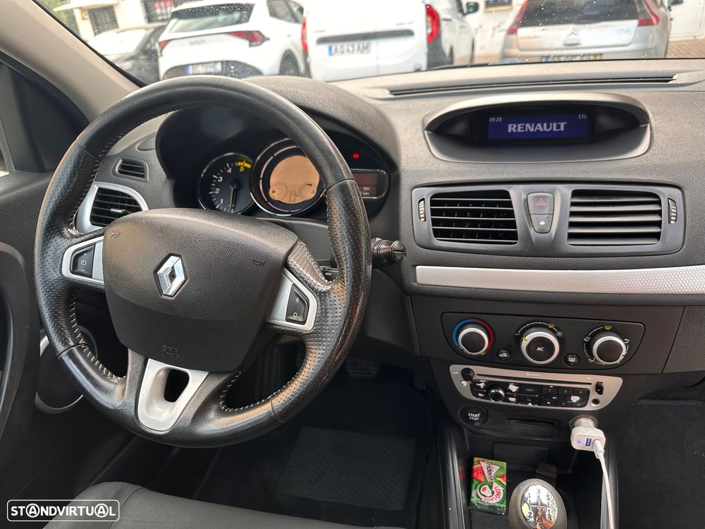 Renault Mégane Sport Tourer - 8