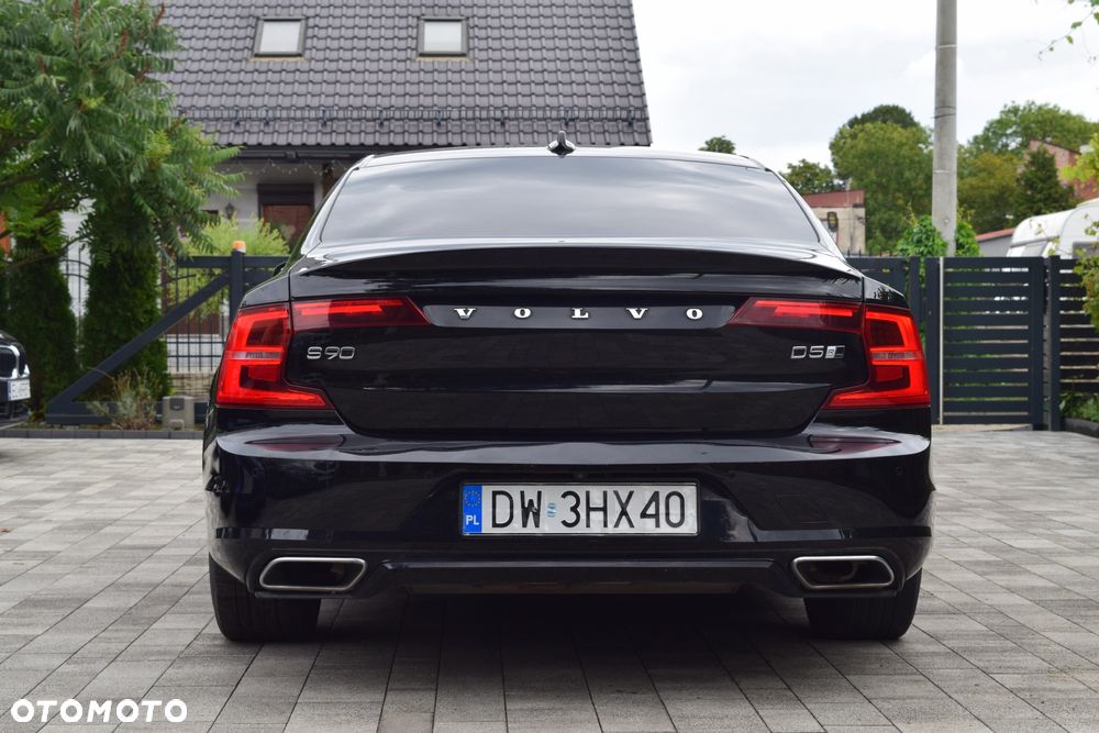 Volvo S90 D5 AWD R-Design - 4