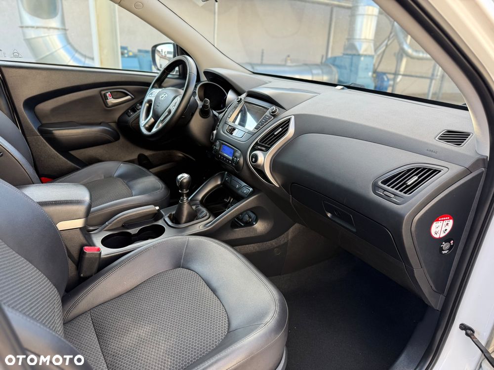Hyundai ix35 1.7 CRDi 2WD UEFA EURO 2012 Edition - 20