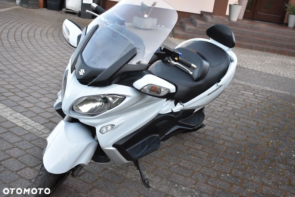 Suzuki Burgman - 19
