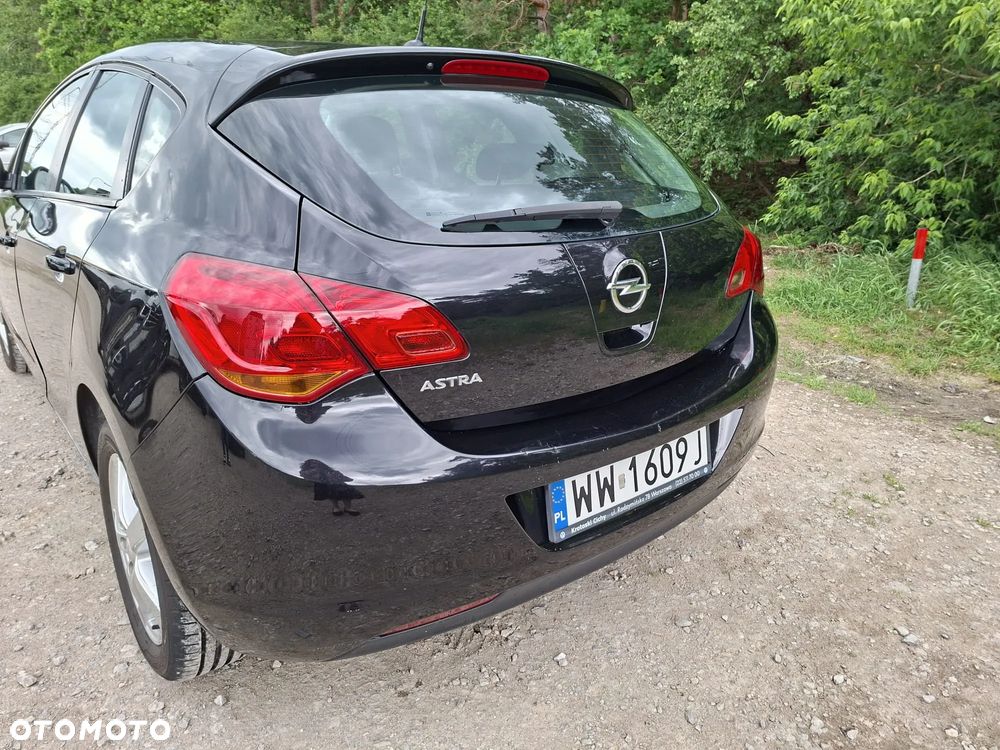Opel Astra 1.6 Enjoy - 4