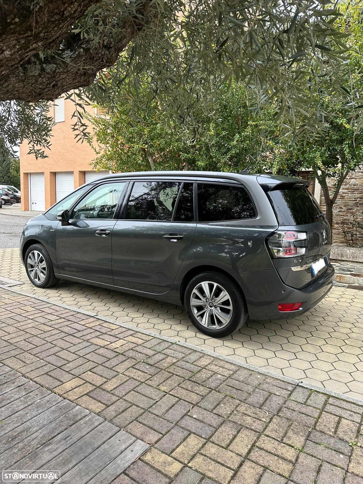 Citroën C4 Grand Picasso 1.6 e-HDi Exclusive ETG6 - 9