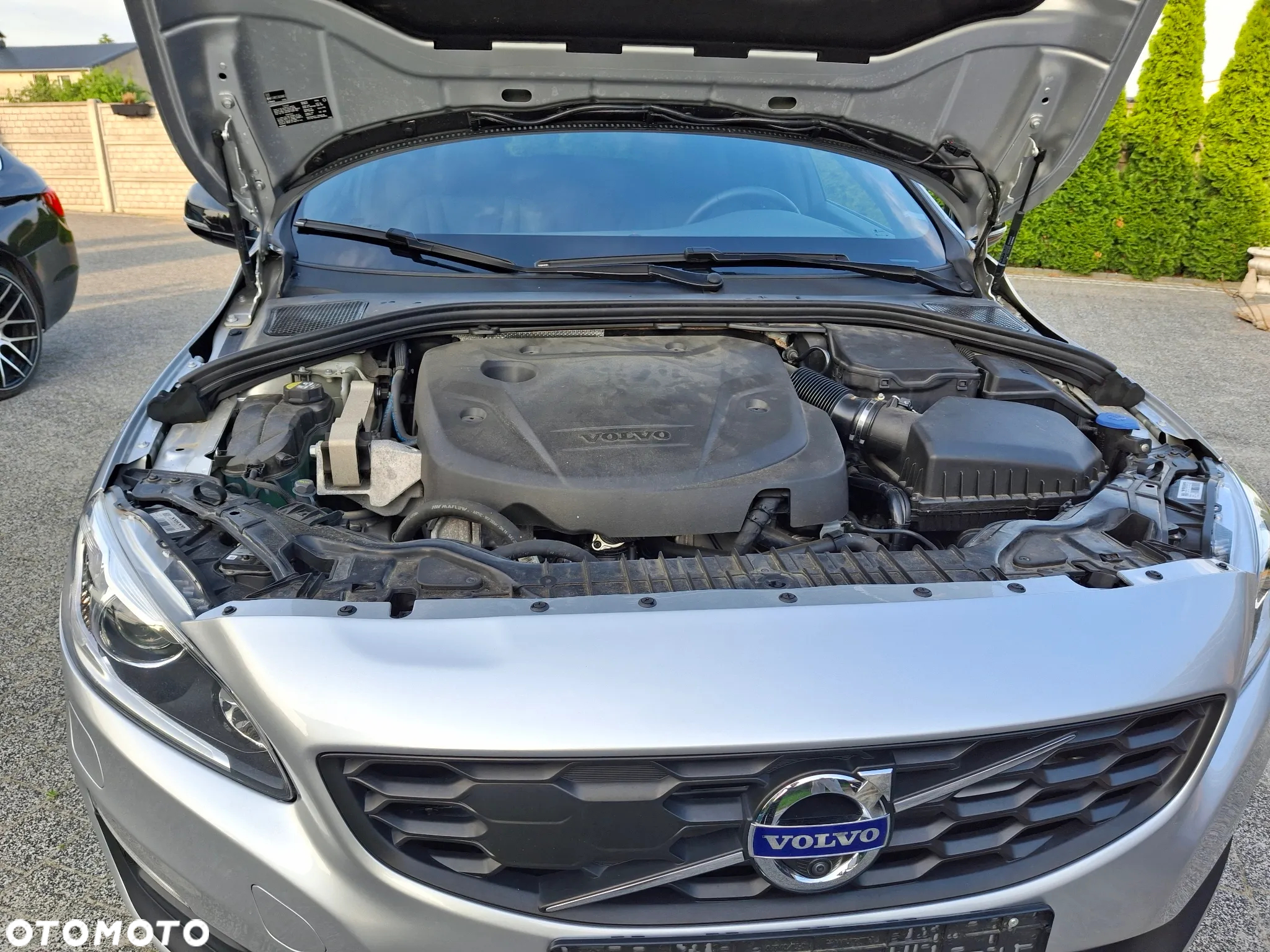 Volvo V60 Cross Country - 10