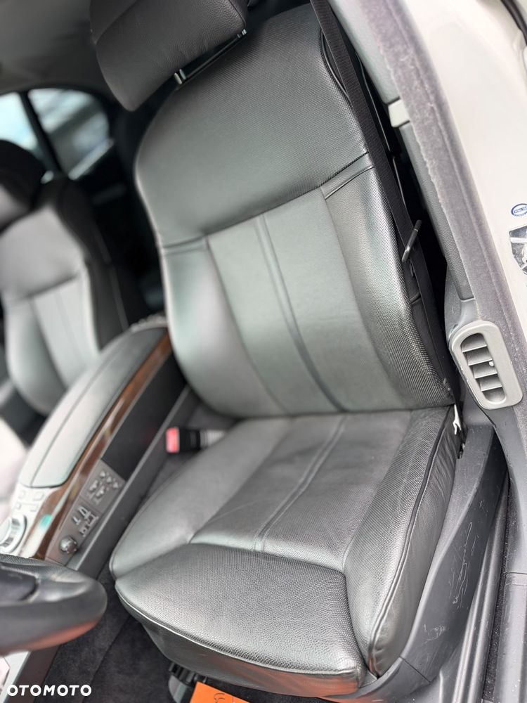 BMW Seria 7 740i - 35