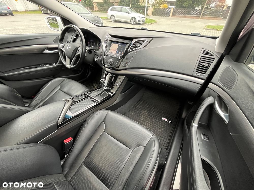 Hyundai i40 1.7 CRDi Comfort + - 19