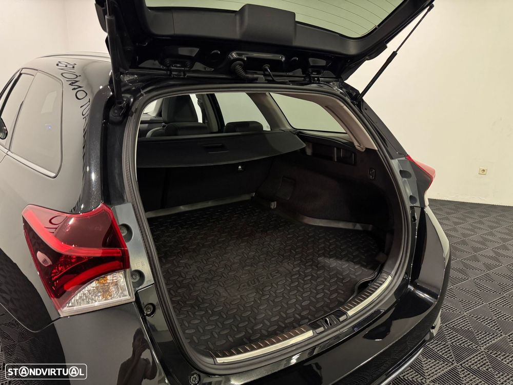Toyota Auris Touring Sports 1.8 HSD Comfort +P.Techno+P.Sport - 58
