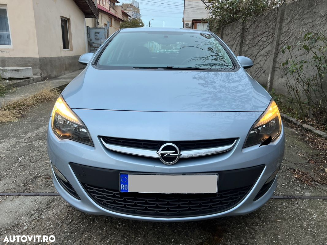 Opel Astra 1.6 CDTI Start/Stop Cosmo - 11