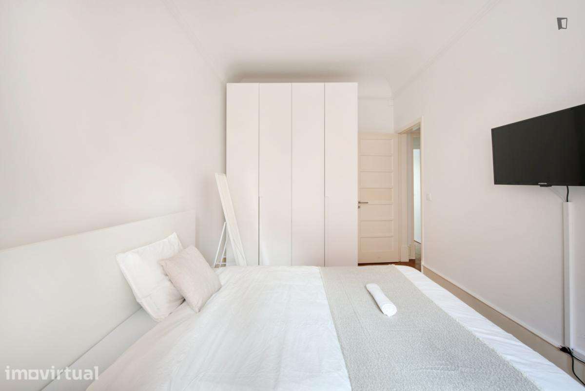 Quarto - localizado em Marquês de Pombal Lisbon - Grande imagem: 5/25