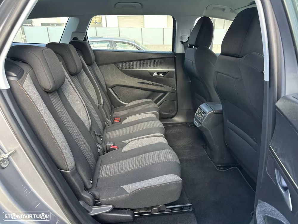Peugeot 5008 1.2 PureTech Allure - 34
