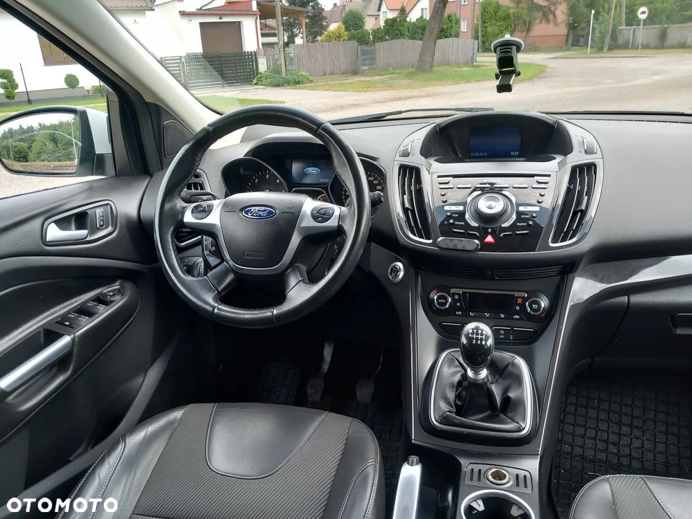 Ford Kuga - 33